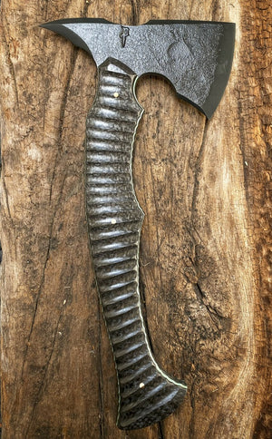 Blacktip Tomahawk Custom | Scalloped Carbon Fiber | Tiffany Blue Liners | Rock Texture Spine | Bronze Pins